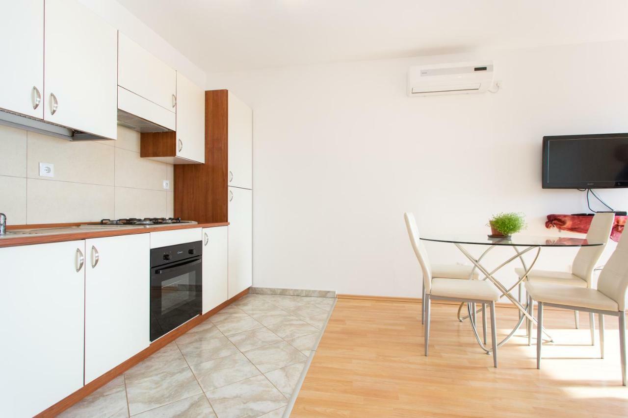 Adria Punat Apartments Екстер'єр фото