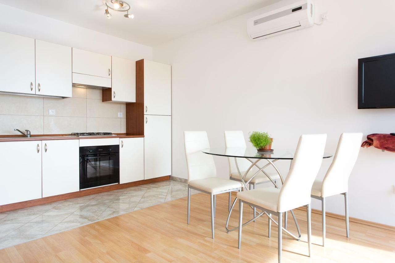 Adria Punat Apartments Екстер'єр фото